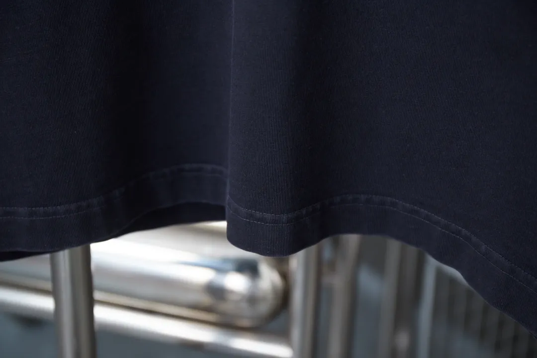 🅿️210 Ch*ome Hearte 25SS early spring new model, short-sleeved with Kro heart logo, hot diamonds, light luxury, essential item for daily commuting for men and women, correct version, welcome to compare, detailed features · 320g 100% pure cotton double yarn jersey fabric · Custom dyed in the same vat, special thickened 32 pieces double-strand 1X1 thread · Digital direct printing ➕ Australian imported pearlescent diamond ➕ Three-dimensional stone heart cross · Ready-made garments are dyed, then faded and fried with snowflakes, then washed to make them look old · General washing to improve the effect · Double-needle stitching and cross-stitching process · Original main mark, washed tag, branded moisture-proof paper packaging Color: white/black/yellow Size: S/M/L/XL